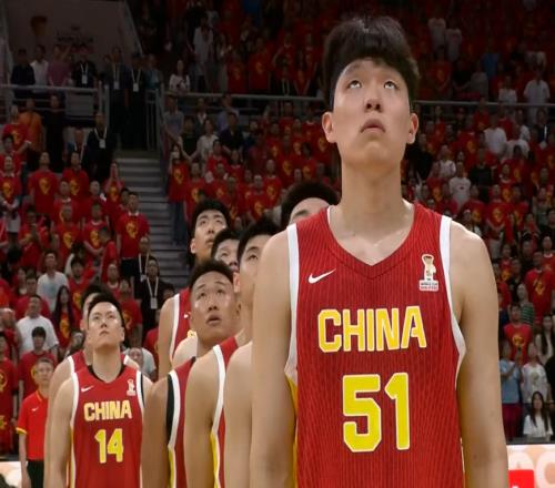 中国男篮8357卡塔尔！数据一目了然，不是胡明轩，最大功臣是他