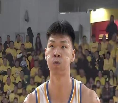 曾开放交易最后选择留在首钢，范子铭进入合同年，压力给到李楠了
