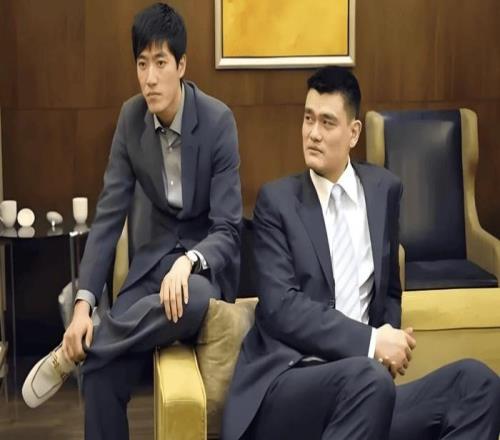 刘翔安置困局的本质原因：他没有姚明的果断，也没有王励勤的顺从