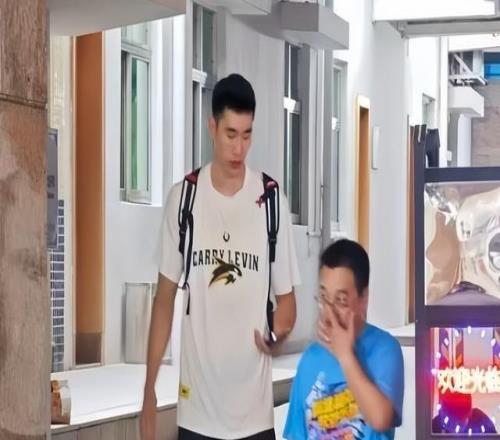CBA广东吉林完成交易！曝黄明依和杨腾飞新赛季确定互换东家