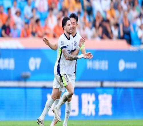 【中超】卡迪斯绍尔分别梅开二度三镇客战5比1海牛