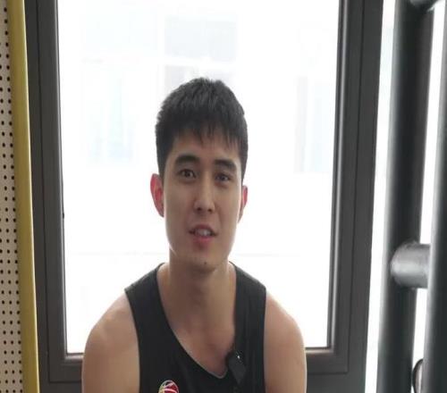 突击快问快答！球员灵魂拷问现场