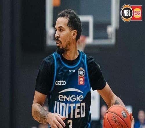 首秀就砍27分！科尔安东尼三分11中5，NBL季前赛直接杀疯
