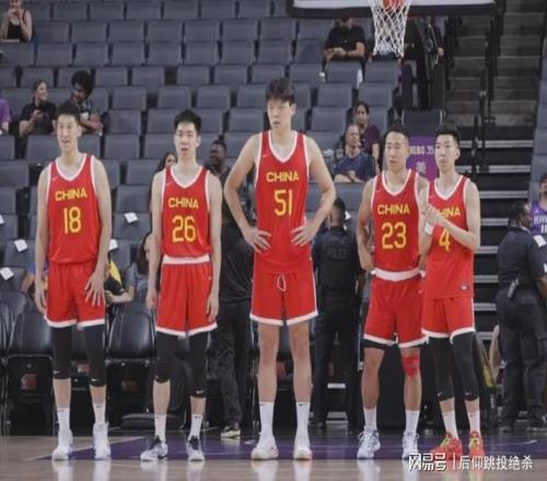 男篮大胜卡塔尔却暴露诸多问题！王俊杰迷失不足惧，后卫才是大问题