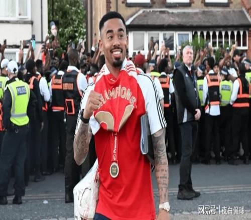 阿森纳一夜两笔大交易：热苏斯转会巴萨，马丁内利刷新队史卖出纪录