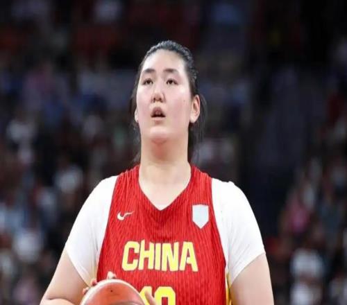 女篮输西班牙！杨舒予+张子宇空砍39分，防守出弊端，三分+失误没法看