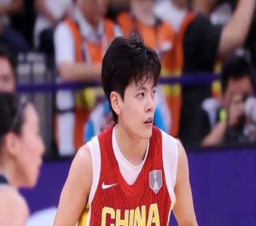 一场7172暴露中国女篮两大缺点！张子宇空砍22+12，韩旭归队