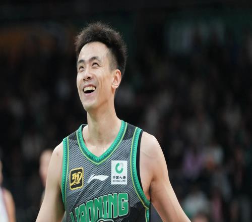 中国男篮公布重要决定！28岁国手胡明轩接棒赵继伟，2当得分王