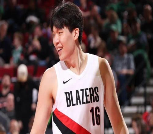 打G联盟只是替补尼克斯签下213cm新中锋！杨瀚森NBA之路太难走