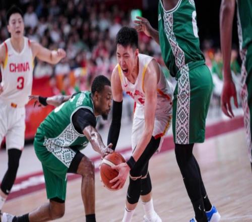 狂轰30分7篮板！廖三宁表现神勇，中国男篮挺进四强