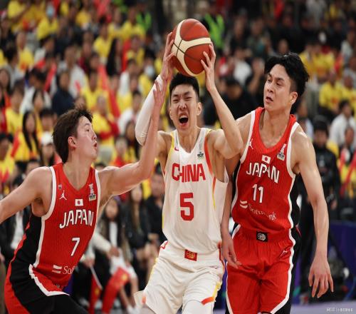 随着中国男篮7897不敌日本无缘决赛，这三人或退出国家队，郭士强恐面临下课危机