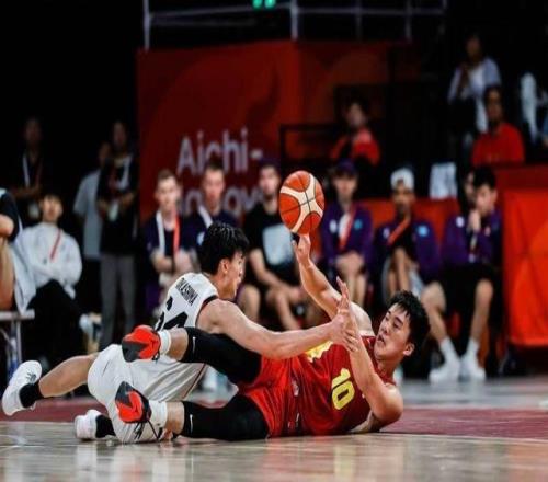苏群：中国男篮心态打崩创历史最惨比分有名嘴建议应派土帅留洋