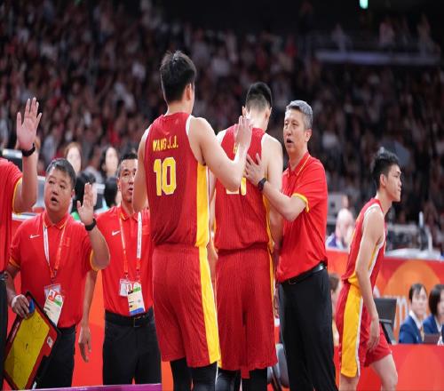 输日本二队20分！助攻只有对手一半，中国男篮还有救吗