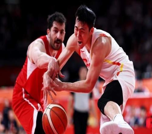 中国男篮9分完败！创亚运会第二差成绩，小将22分成遮羞布