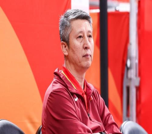 郭士强执掌国家队帅印两负伊朗，09年亚锦赛决赛也曾输给对手