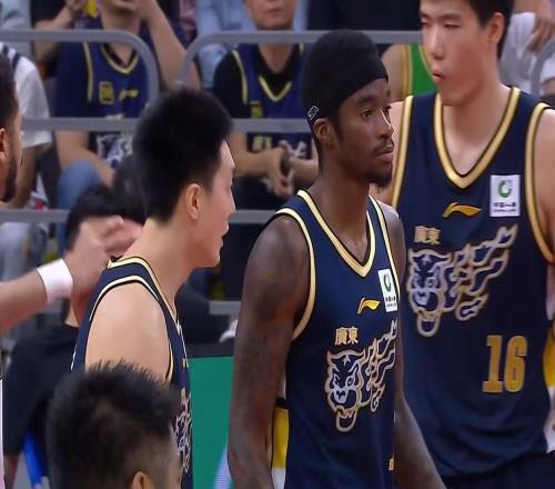 太适合广东队！NBA2米11“硬汉”有望加盟，保底能进总决赛！