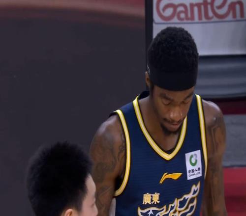 终于等到了！广东队迎来补强机会，NBA空间型内线将驰援亚帅