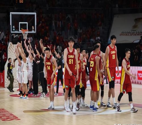 中国男篮两连败之后，郭士强官宣2大重磅决定，姚明的话没说错
