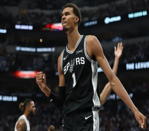 美媒评NBA新赛季百大球星，詹杜库跌出前十，东契奇第4，文班亚马第2
