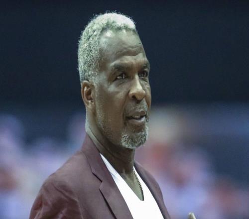 奥克利再控NBA：做慈善遭冷遇，称被联盟"封杀"