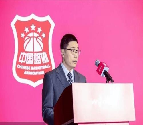 中国篮球系统性溃败，十问篮协主席郭振明