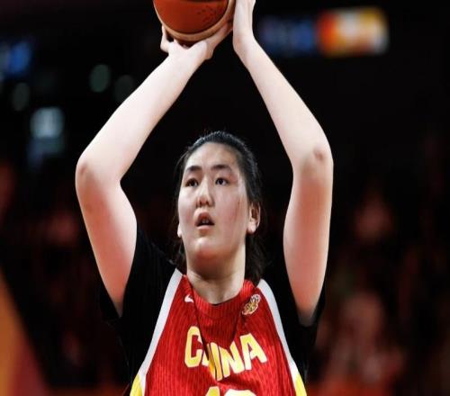 拉警报！中国女篮半场被中国台北战平全队三分10中1狂送8失误