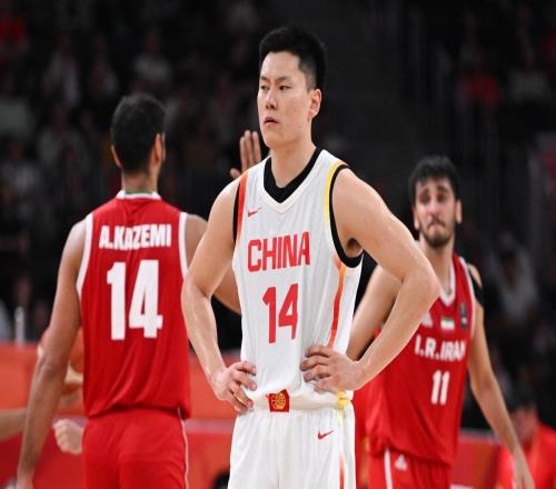 篮协定4冠，最好却仅第3，球迷：孩子都下滑什么程度了，还定985