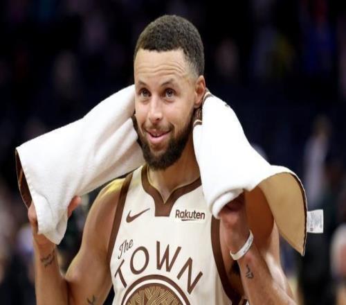 ESPN为库里续约评分B：或许他能像KD更大幅降薪