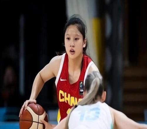 女篮亚运惨败或提前大换血四大潜力天才冒尖：宫鲁鸣或放弃张曼曼