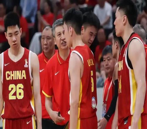 郭士强宫鲁鸣完了！新华社发声为中国篮球定性，篮协主席郭振明也受影响