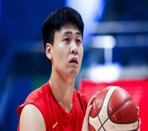杨瀚森不打！11月份世预赛怎么办这三人重返国家队才有可能赢