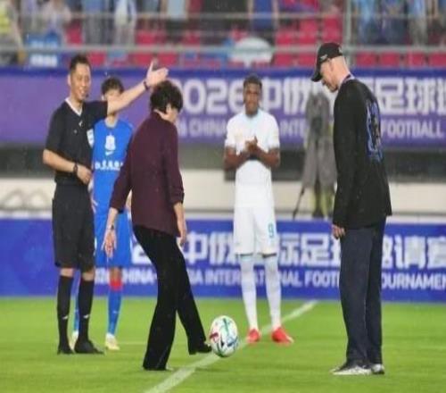 申花点球大战不敌泽尼特，申花门将马镇当选本场赛事最佳球员