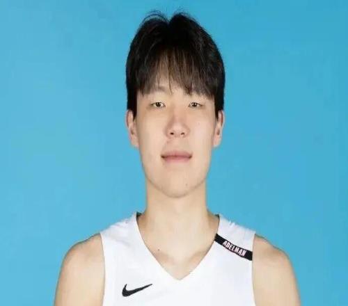 糟了！杨瀚森时间没了！他两就能打48分钟！！