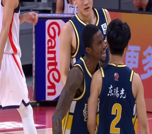 在等谁广东队迟迟不签大外援原因曝光，NBA乐透中锋有望加盟