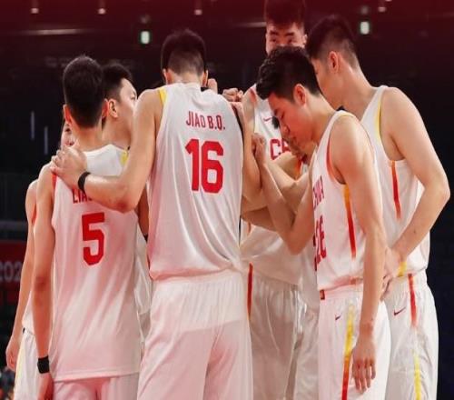 媒体人：对比CBA和B联赛休赛安排，中国男篮长集训思路未变